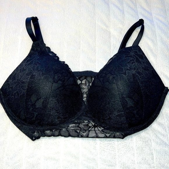 WOMEN'S Victoria Secret Pink Bra size Small D/DD - Picture 1 of 3